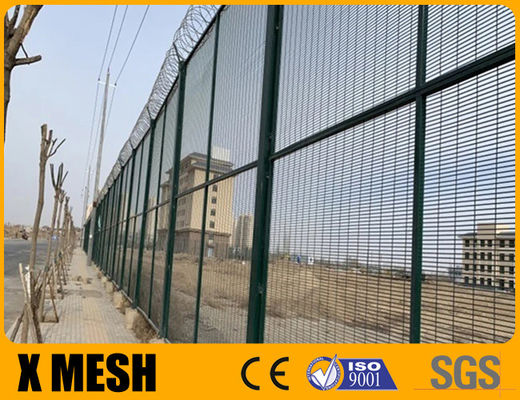 vedação anti-corte com Concertina Razor Wire 3,5m de altura pesado pequeno buraco para a prisão