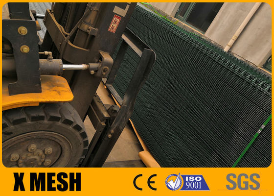 O PVC verde de Mesh Fencing 690MPa do metal da força da solda do vinil 75% revestiu