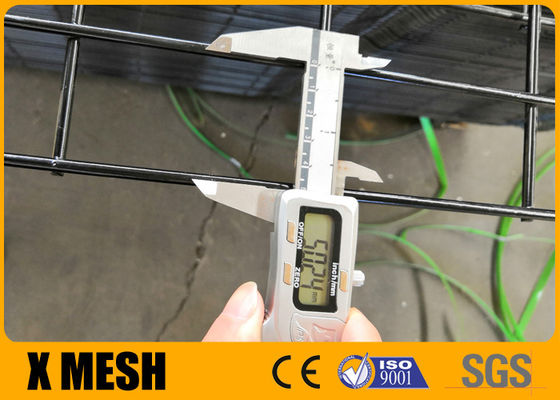 Fio revestido PVC preto Mesh Panel BS 10244 de Mesh Fencing 5mm do fio