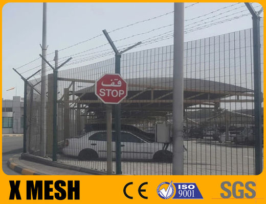 3.5mm Wire Anti Climb Mesh Fence 3,5m de altura Incluir superior Y braço e arame farpado para estacionamento